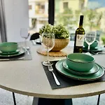 Luxury Maisonette-loft 200 M To Sea With High Quality Working Desk *
