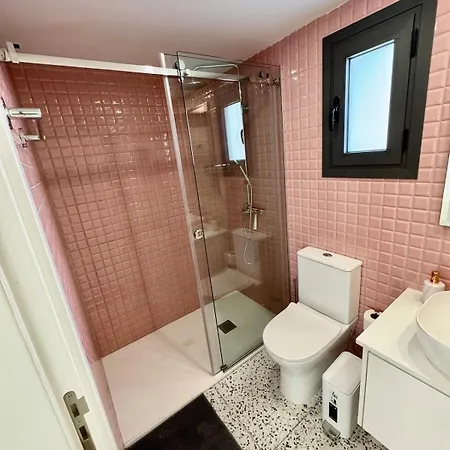 Luxury Maisonette-loft 200 M To Sea With High Quality Working Desk * Paphos