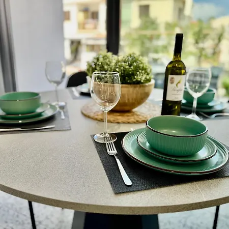 Luxury Maisonette-loft 200 M To Sea With High Quality Working Desk *