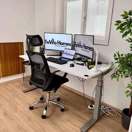 Apartment Luxury Maisonette-loft 200 M To Sea With High Quality Working Desk Paphos