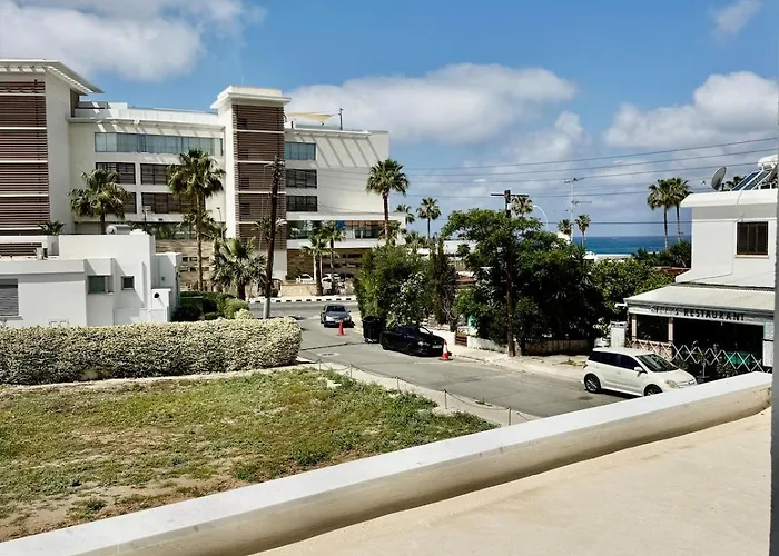 Luxury Maisonette-loft 200 M To Sea With High Quality Working Desk アパート