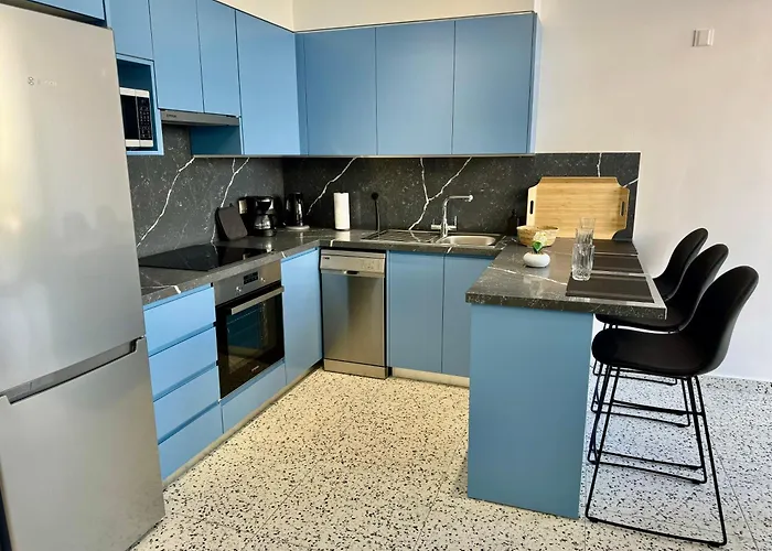 Luxury Maisonette-loft 200 M To Sea With High Quality Working Desk