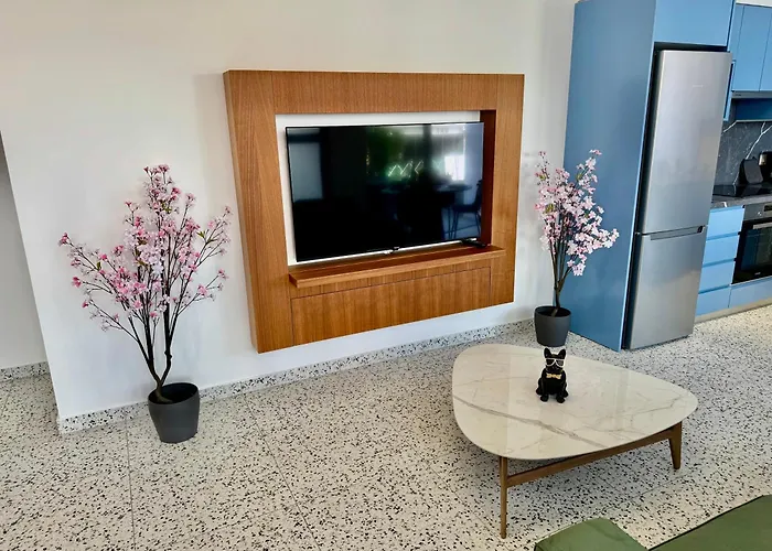 アパート Luxury Maisonette-loft 200 M To Sea With High Quality Working Desk パ フォス