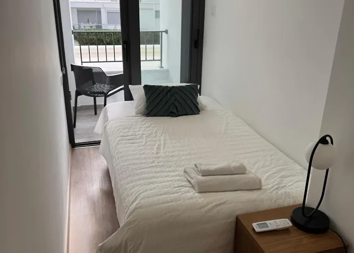 アパート Luxury Maisonette-loft 200 M To Sea With High Quality Working Desk *