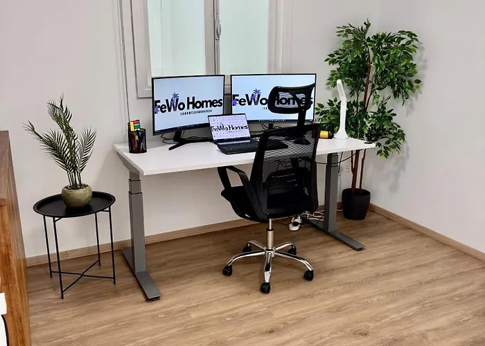 Luxury Maisonette-loft 200 M To Sea With High Quality Working Desk * パ フォス