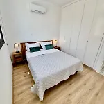 Luxury Maisonette-loft 200 M To Sea With High Quality Working Desk *