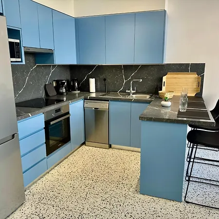 Luxury Maisonette-loft 200 M To Sea With High Quality Working Desk