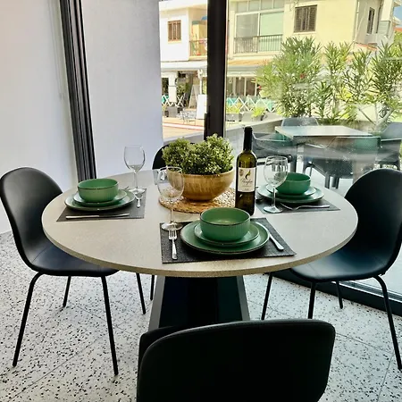 Luxury Maisonette-loft 200 M To Sea With High Quality Working Desk Lejlighed