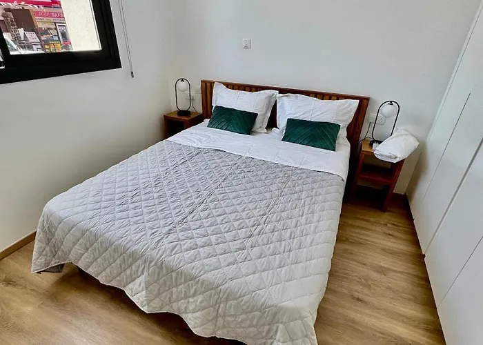 Luxury Maisonette-loft 200 M To Sea With High Quality Working Desk Lejlighed *