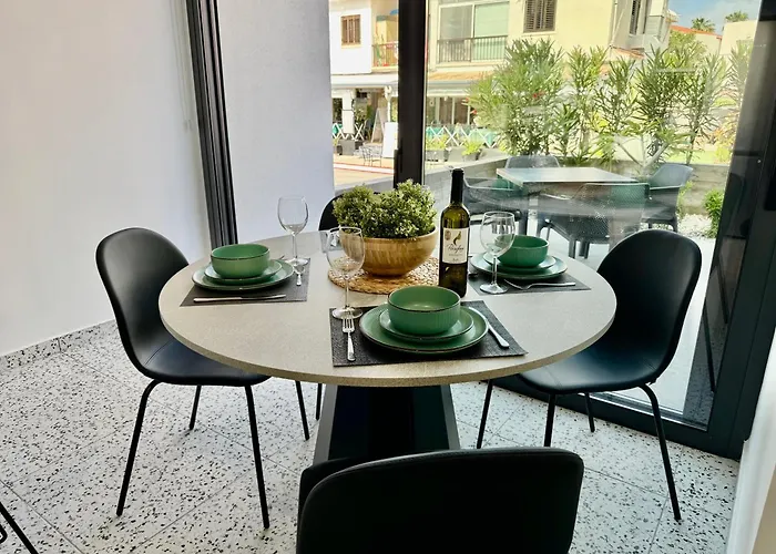 Luxury Maisonette-loft 200 M To Sea With High Quality Working Desk Lejlighed